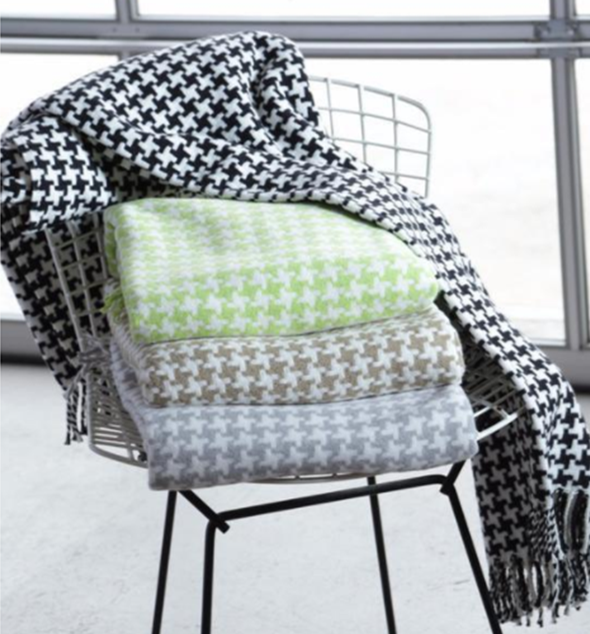 Houndstooth Fringed Throw